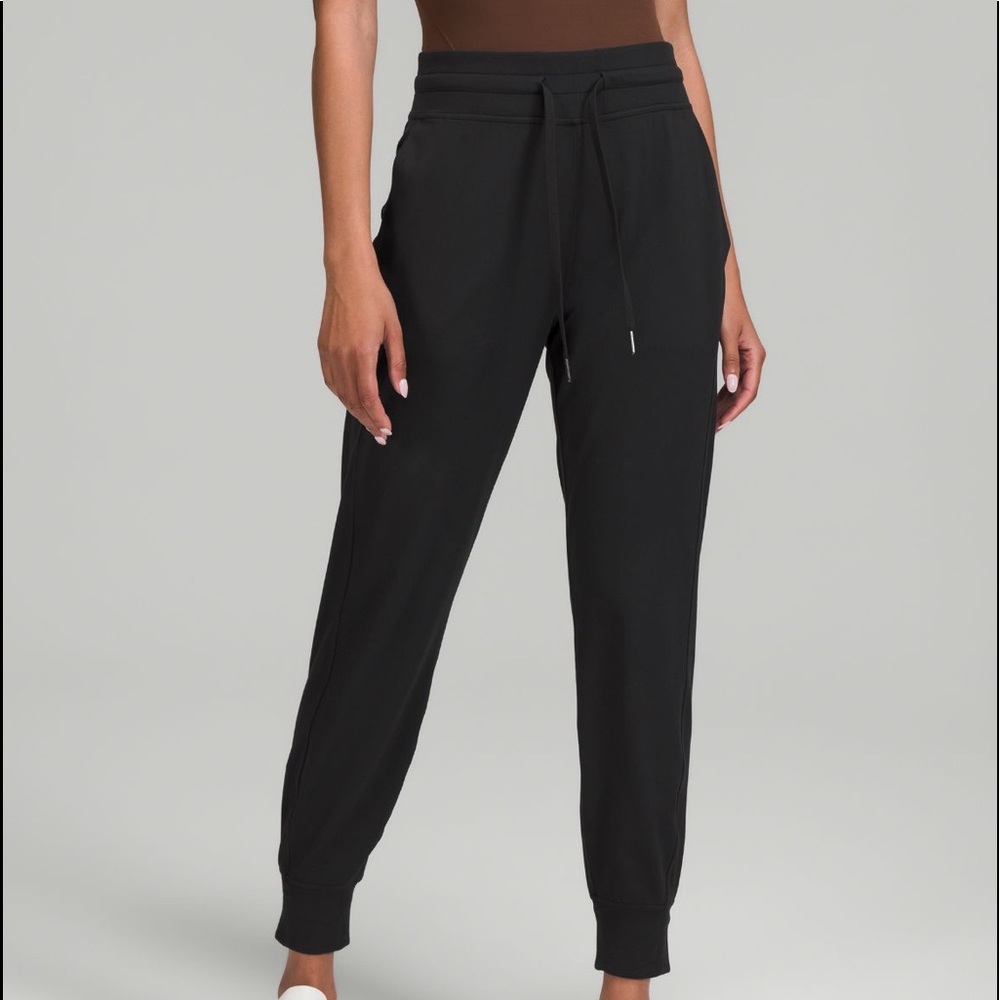 Lululemon Ready to Rulu High-rise Jogger